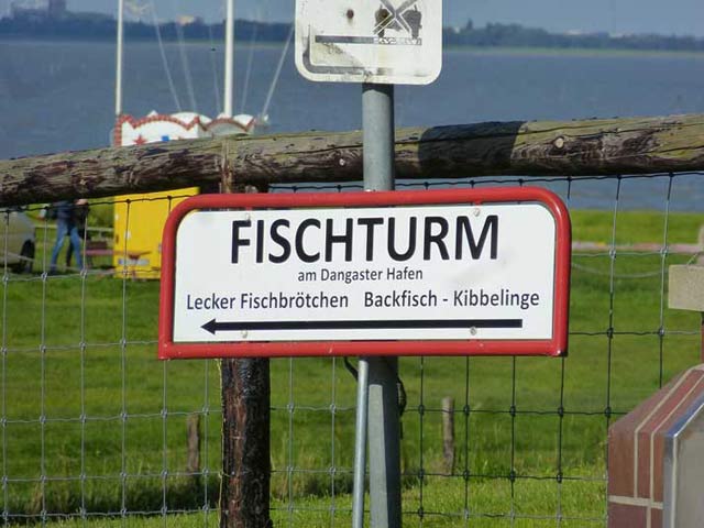 Fischimbiss Fischturm im Dangaster Hafen