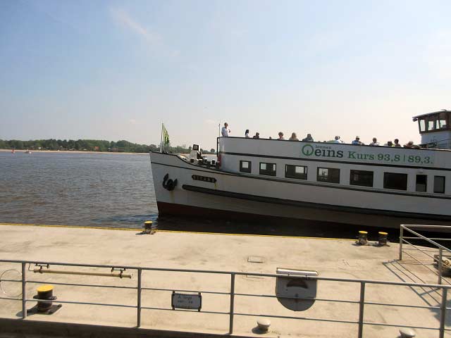 Ausflugsschiff von Bremen