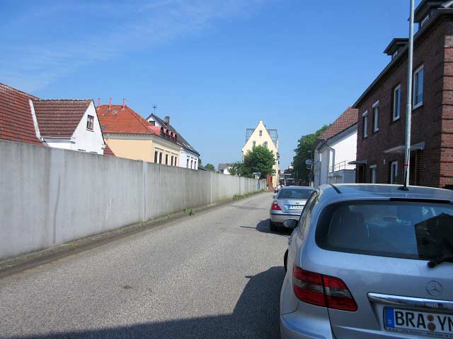 Hochwassermauer Brake
