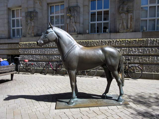 Oldenburger Pferderasse - Statue